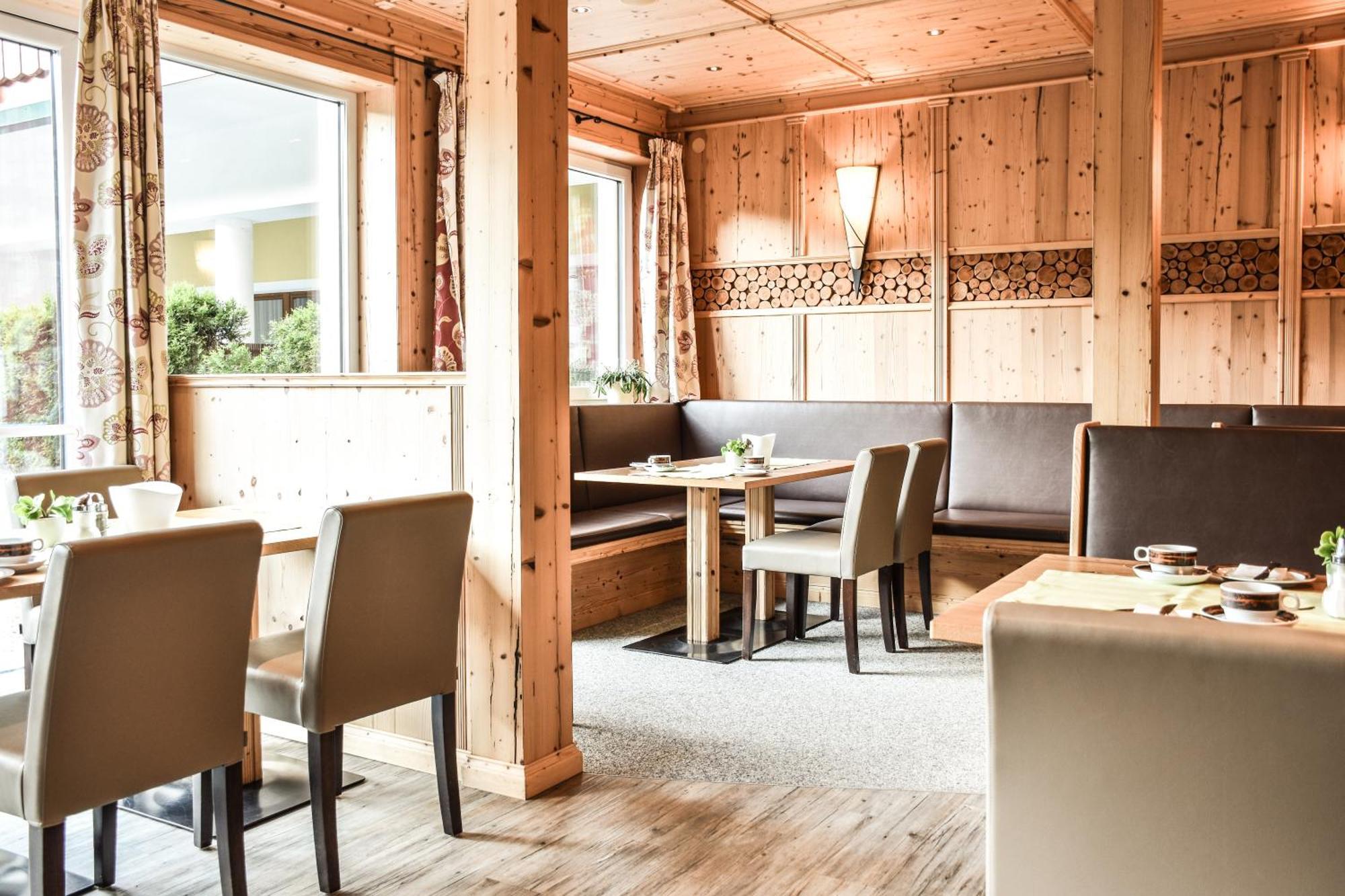 Alpen Appartements Lärchenhof Lermoos Exterior foto